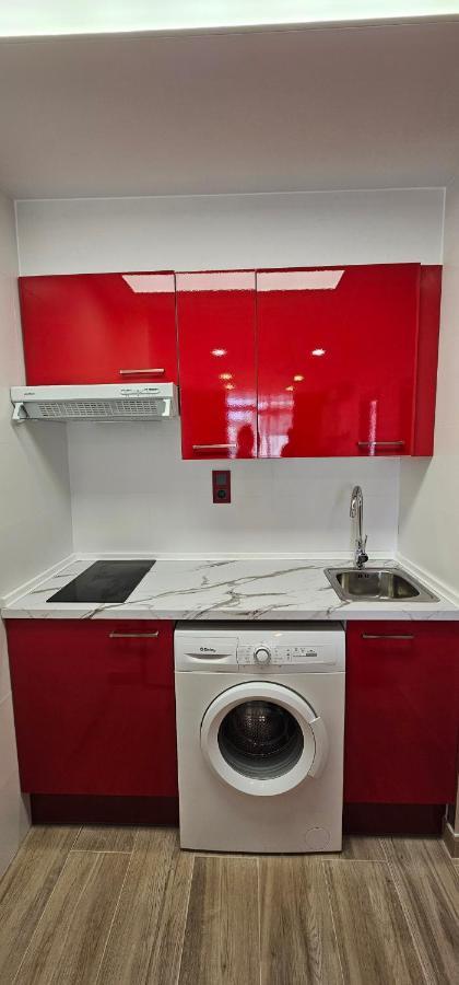 סאלו Apartamentos Cataluna92 מראה חיצוני תמונה
