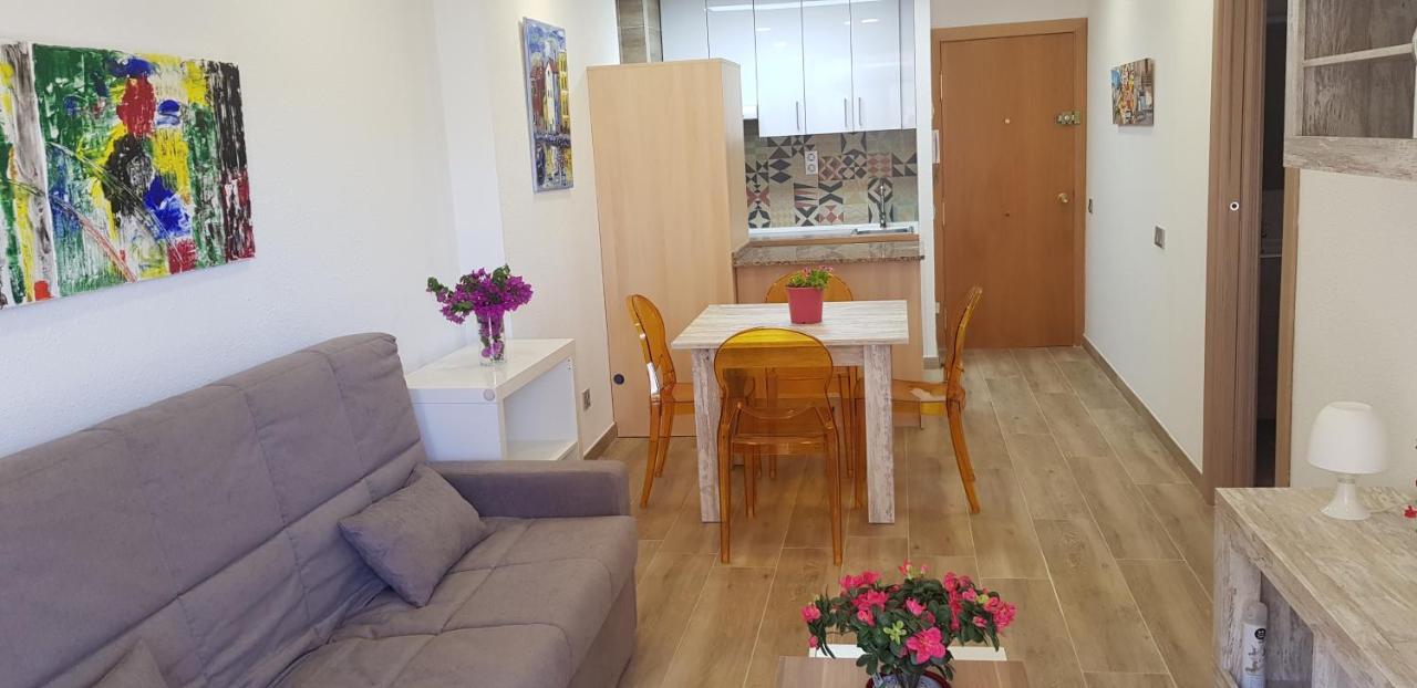 סאלו Apartamentos Cataluna92 מראה חיצוני תמונה